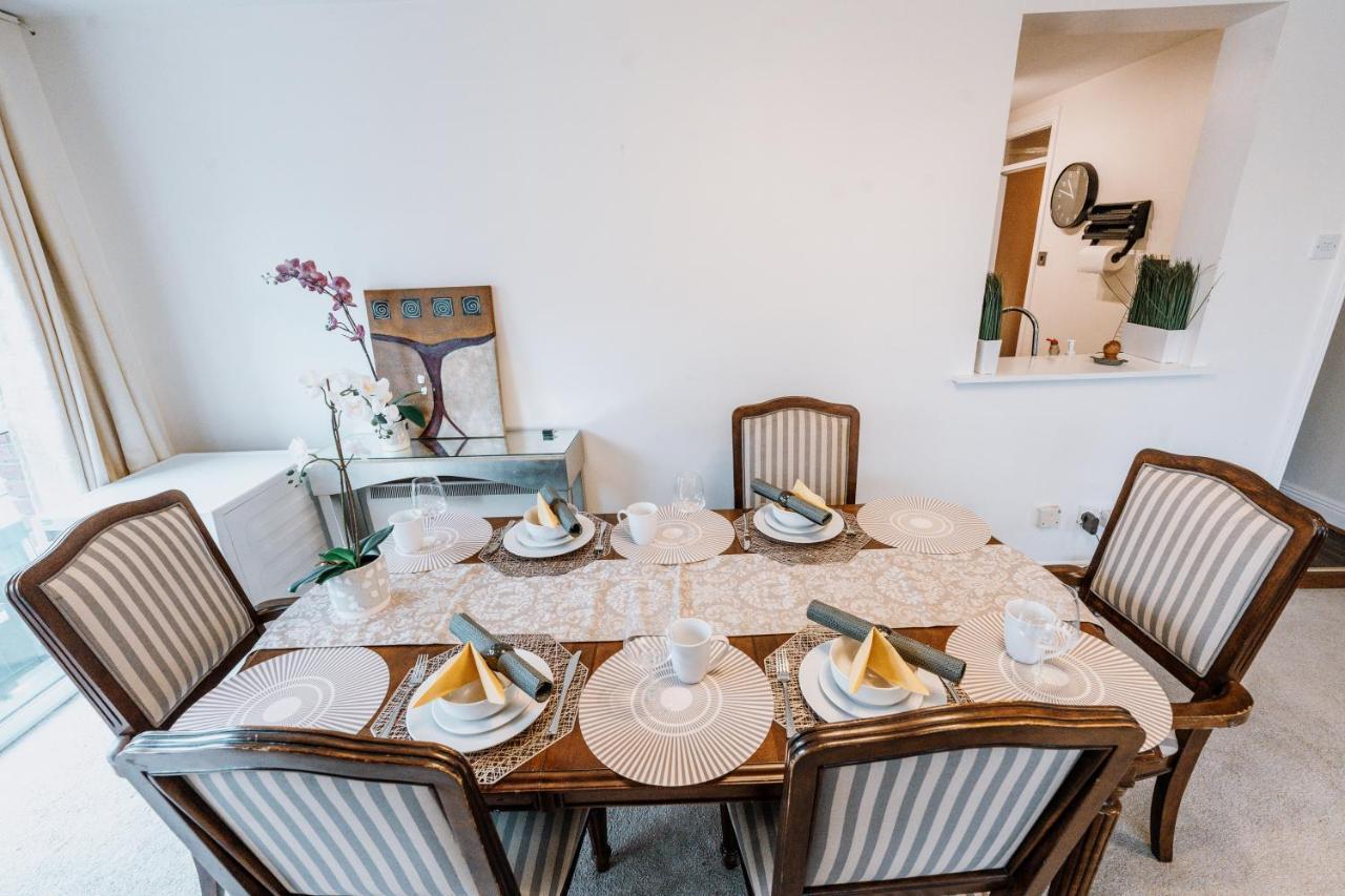 Smithfield Square Nest Entire Apt Dublin Extérieur photo