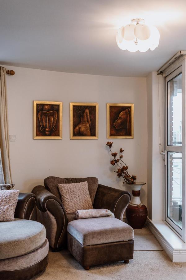 Smithfield Square Nest Entire Apt Dublin Extérieur photo