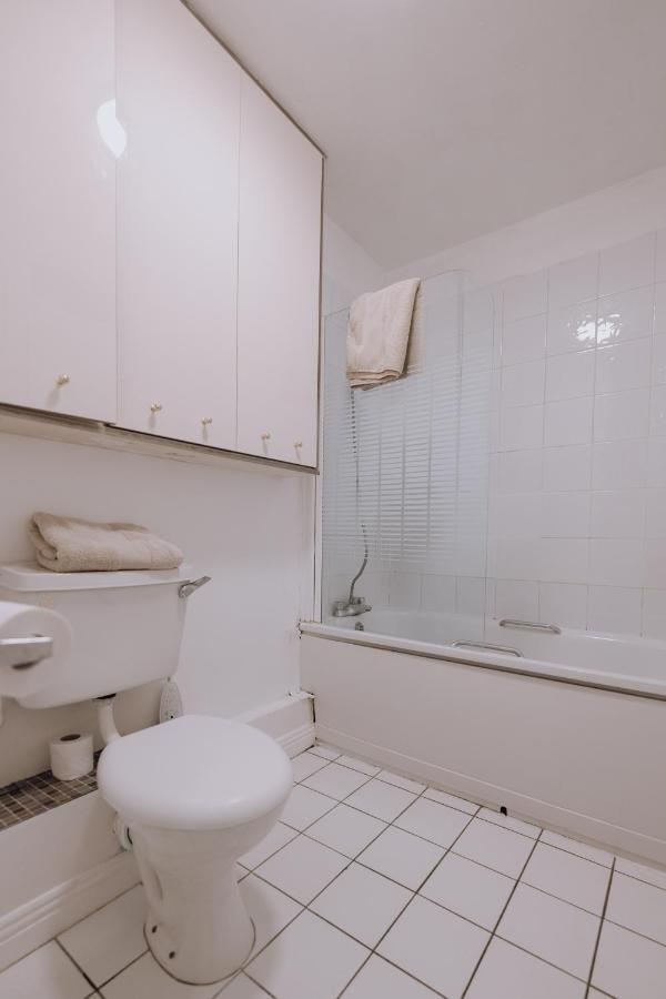 Smithfield Square Nest Entire Apt Dublin Extérieur photo